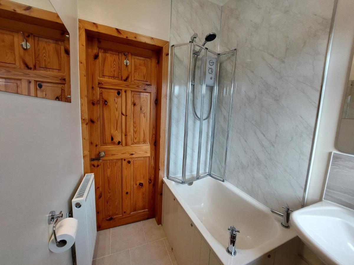 Cosy Flat In Innerleithen Exterior photo